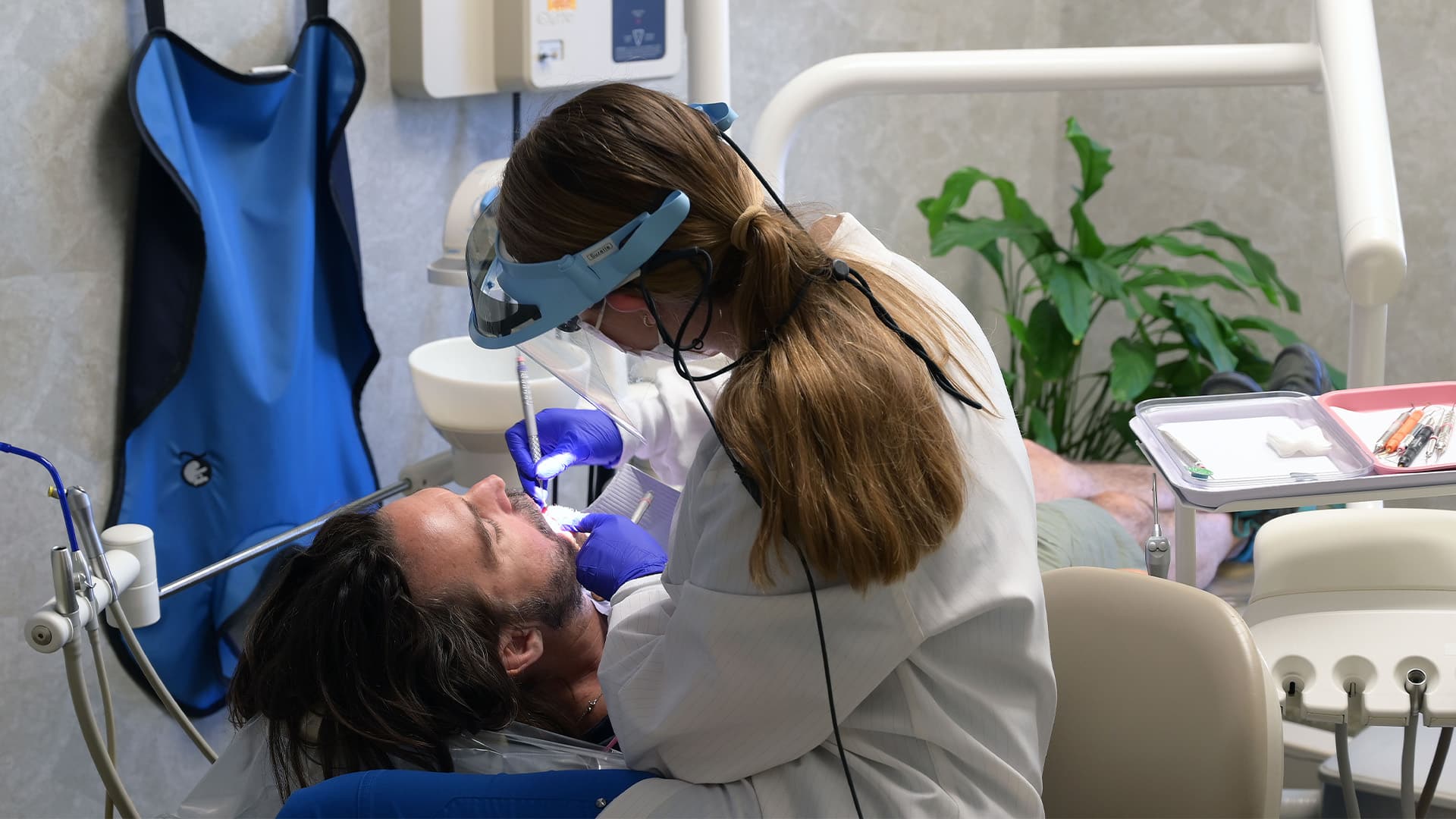 Dr. Hecklin: Family & Cosmetic Dentistry